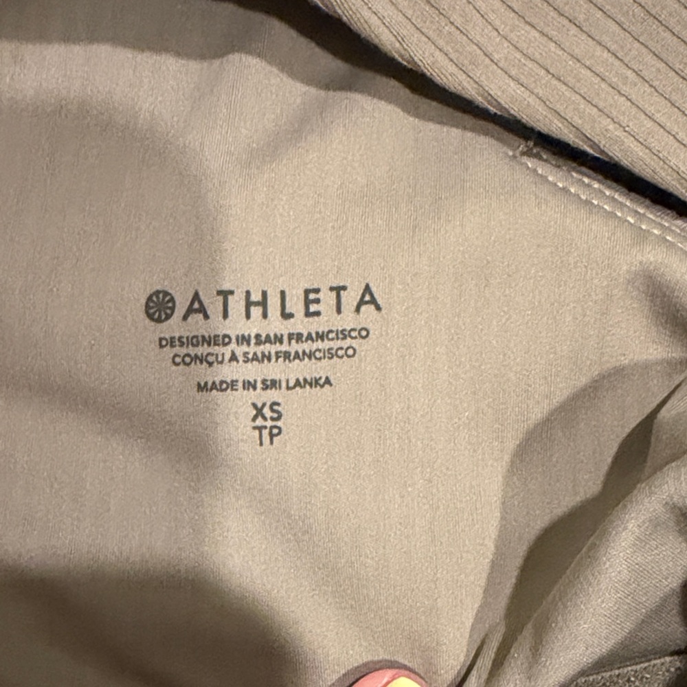 Athleta NWOT | Women’s Ribbed V-Neck Crop Tank Top - Taupe 🤍 - Picture 2 of 6